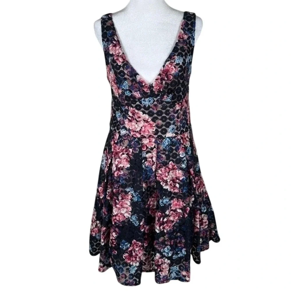 Betsey Johnson Fit and Flare Dress Women 10 Black Floral Lace Open Back Bow Boho